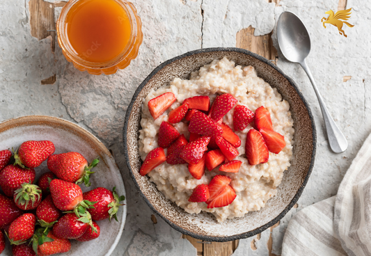 Acovior gluten-free Pinhead Oatmeal breakfast recipe—high-fiber steel-cut oats with fresh fruit and honey for a healthy morning meal.